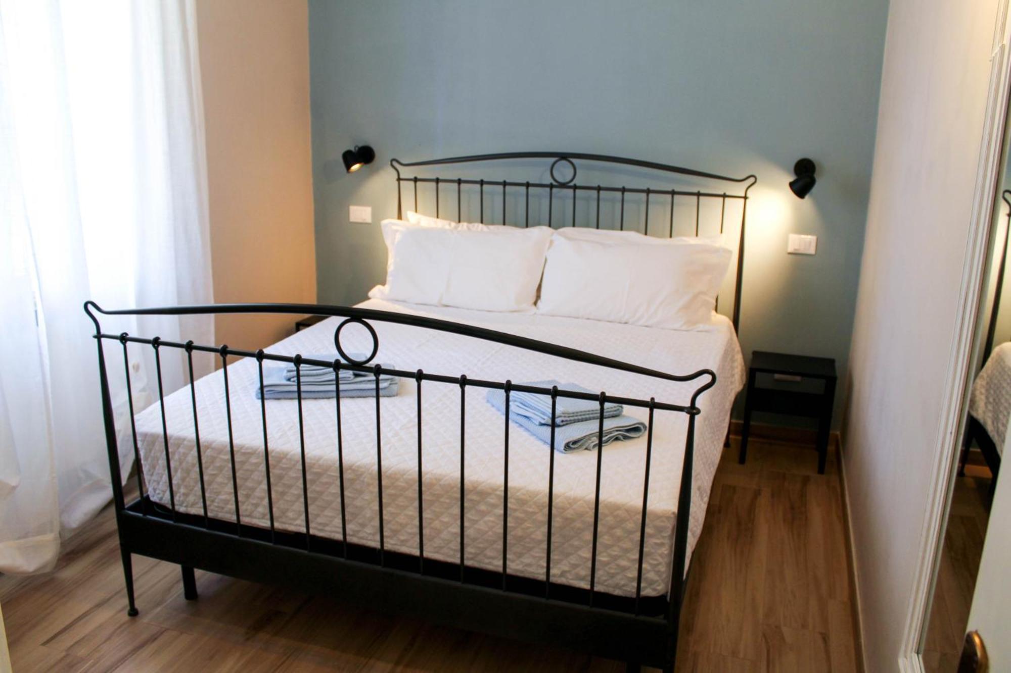 La Stella Di Via Venezia Apartment Марина ди Карара Стая снимка